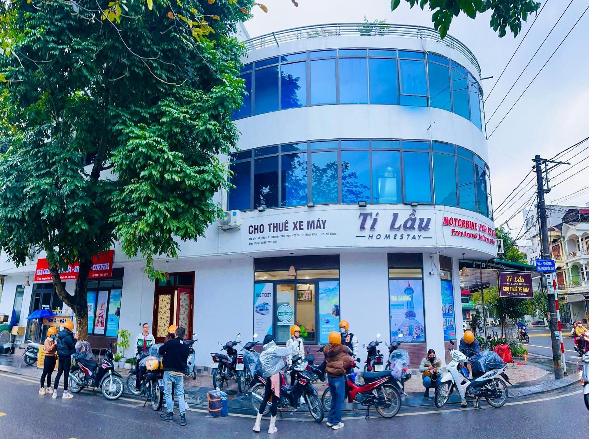 Tl Adventure Tour & Motorbike Aparthotel Ha Giang Exteriör bild