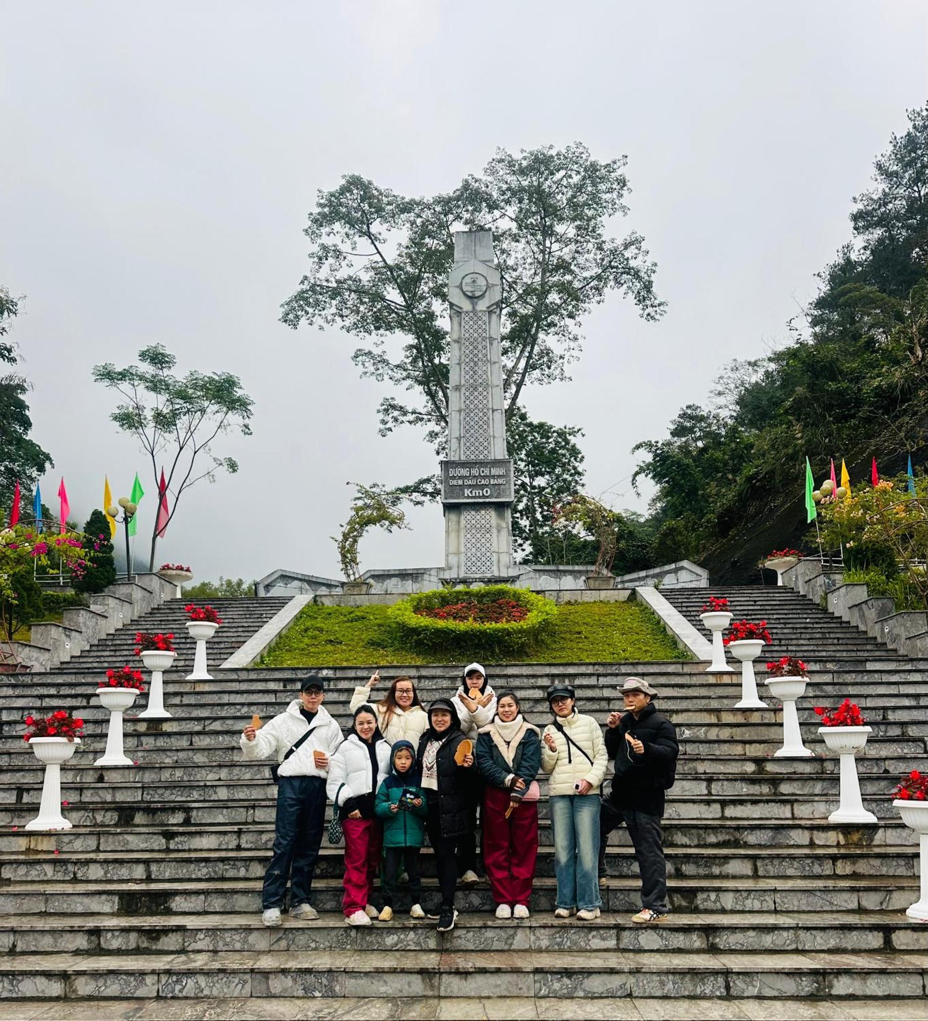 Tl Adventure Tour & Motorbike Aparthotel Ha Giang Exteriör bild
