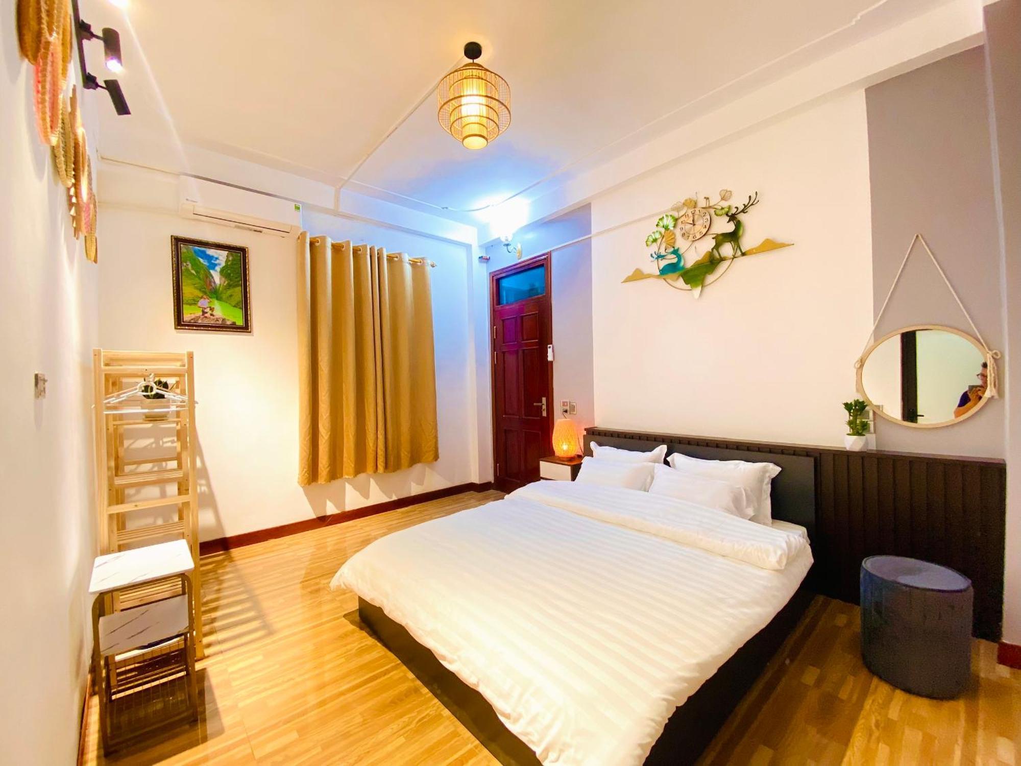 Tl Adventure Tour & Motorbike Aparthotel Ha Giang Exteriör bild